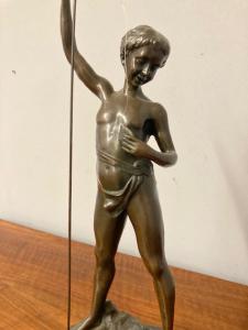 Antica scultura “ Pescatore “ in Bronzo epoca fine 800 Francia Auguste Moreau Altezza cm 55